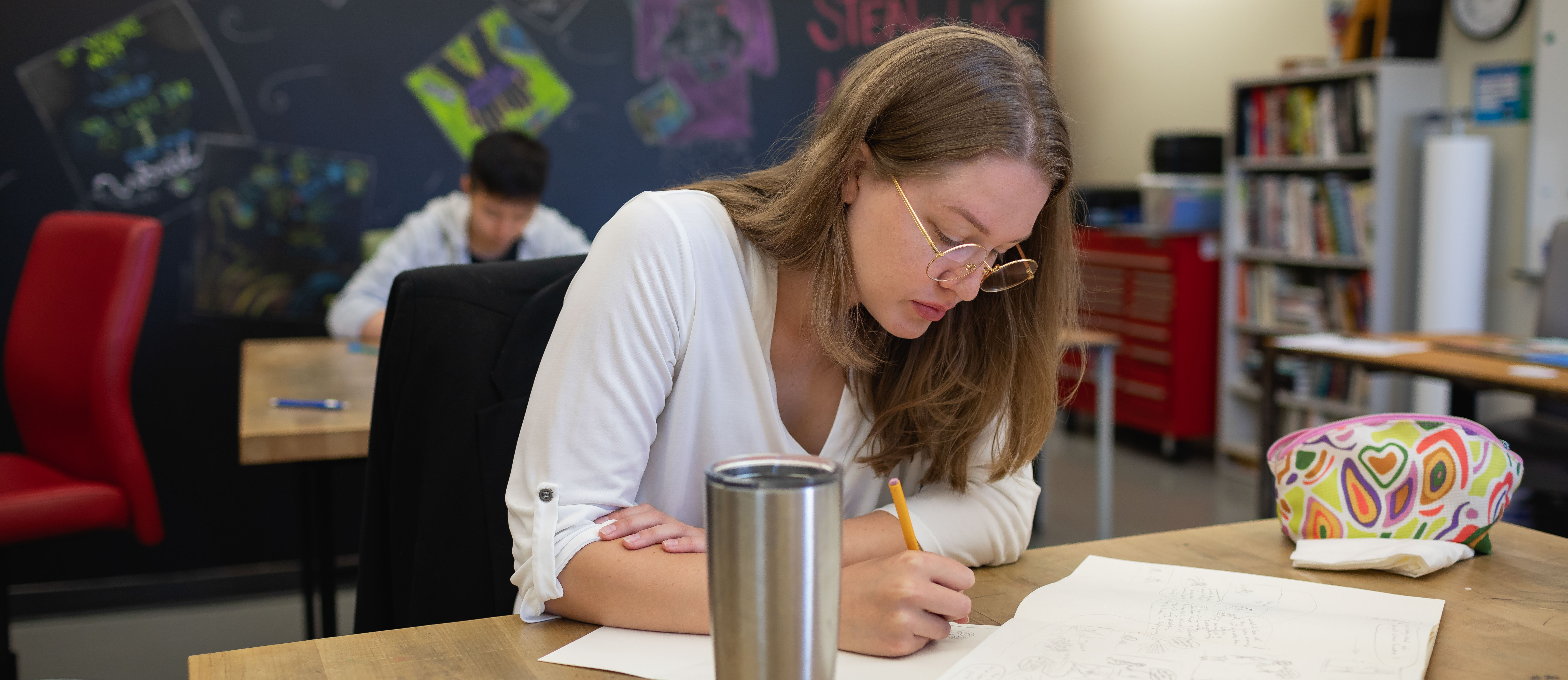 advertising and graphic design student drawing
