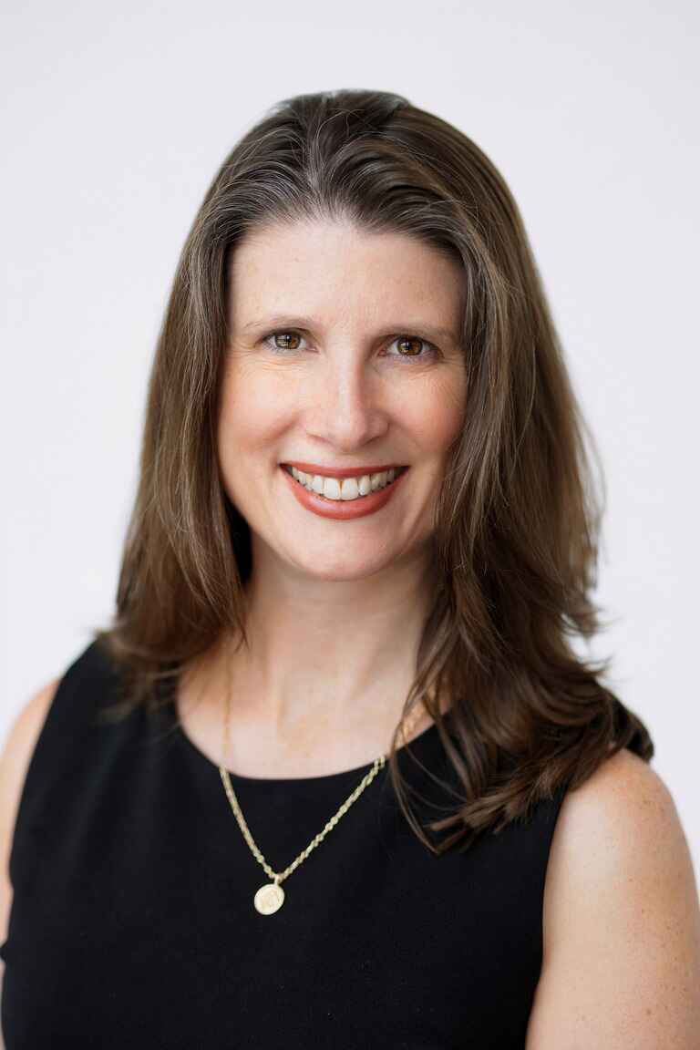 Portrait image of Amy Bruining