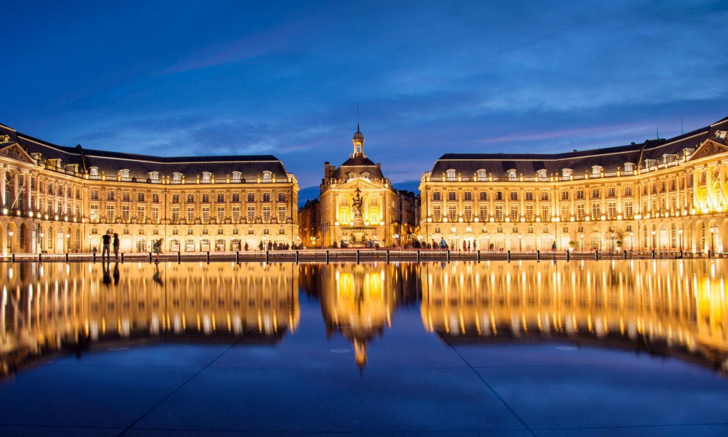 Bordeaux, Rance lit up at night