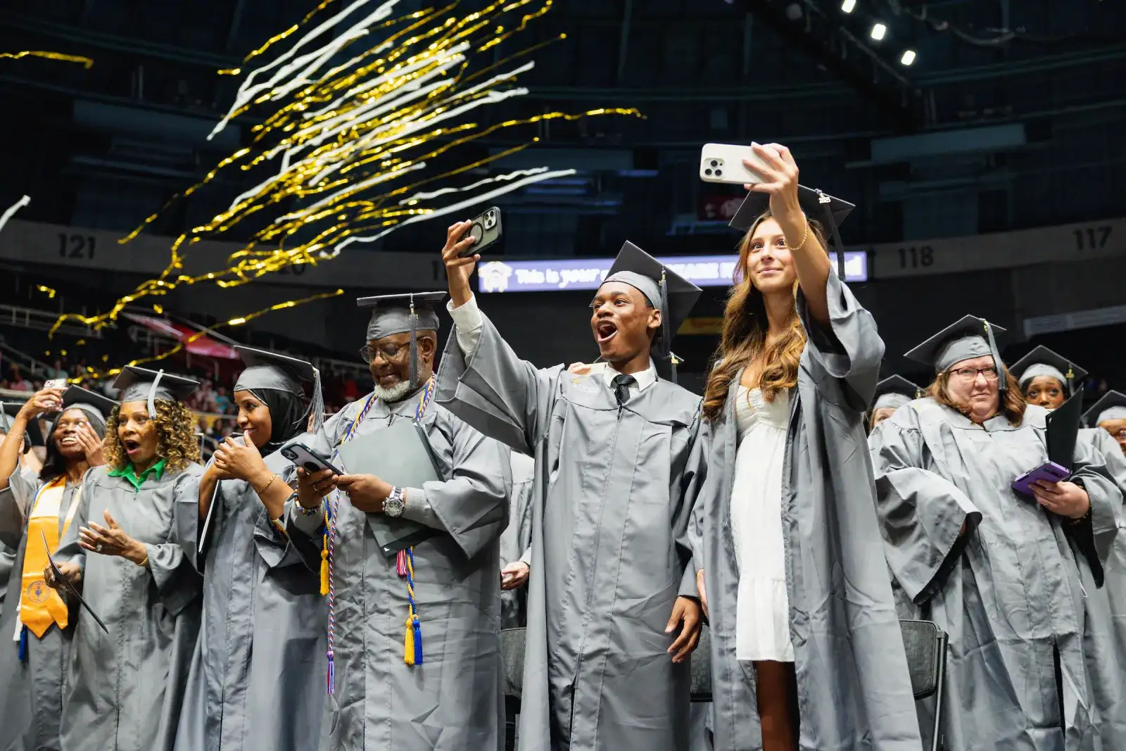 Grad 2025